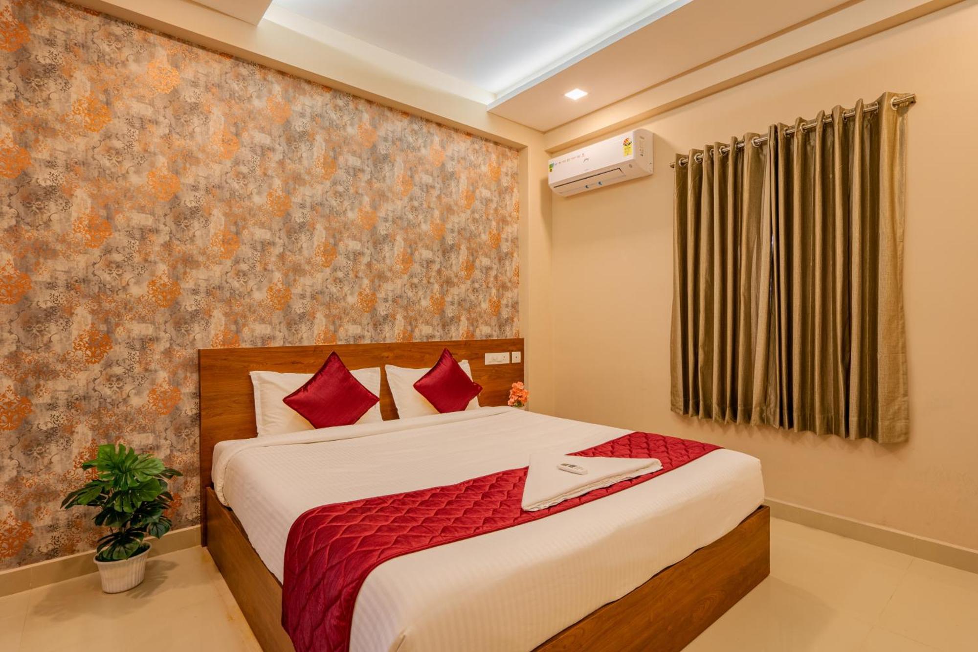 Hotel Yaad Residency Kochi Exterior foto