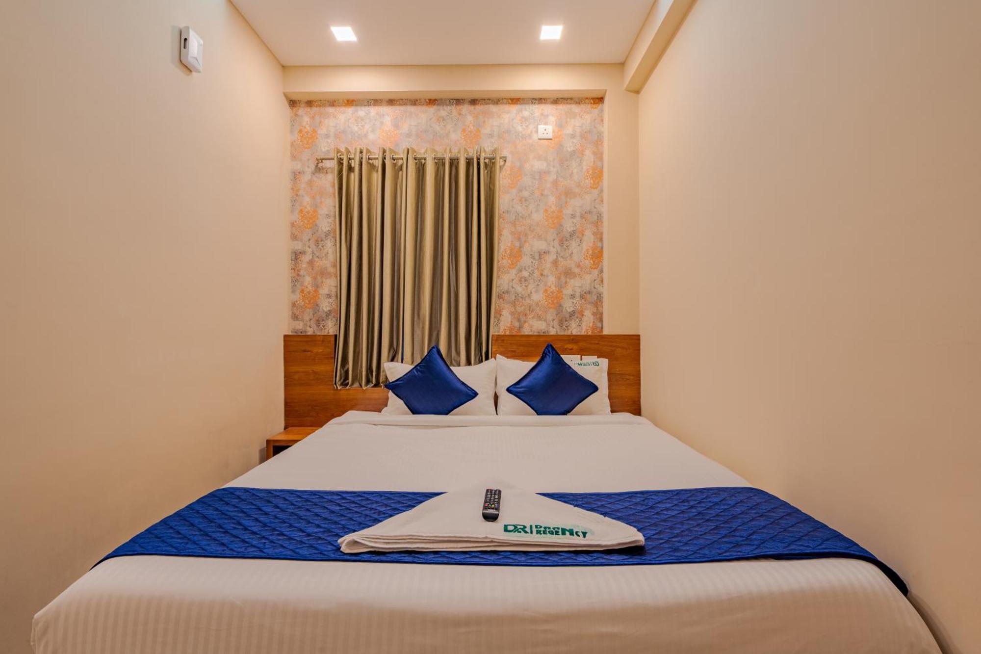 Hotel Yaad Residency Kochi Exterior foto
