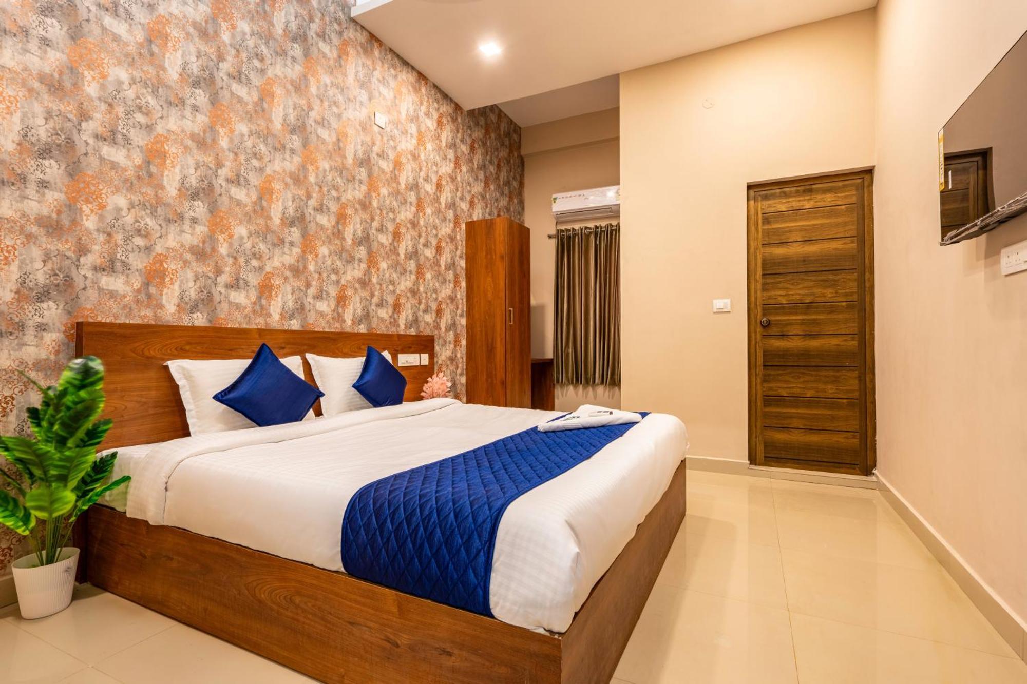 Hotel Yaad Residency Kochi Exterior foto